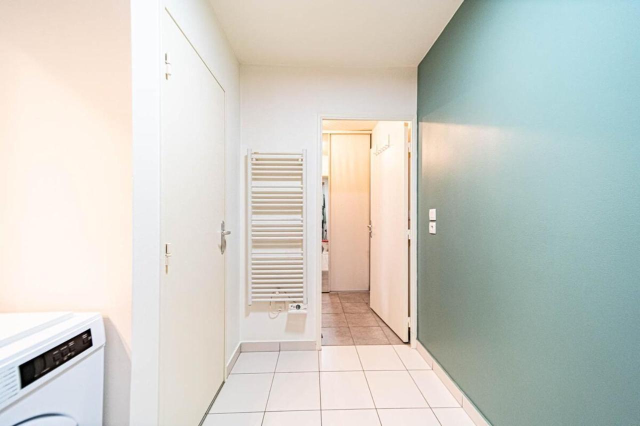 Le Petit Montel- Studio Avec Garage-Metro Valmy Lyon Bagian luar foto